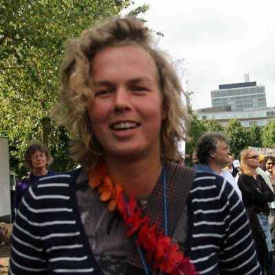 Het Straat Consulaat komt op voor de belangen van daklozen, thuislozen en verslaafden in Den Haag.