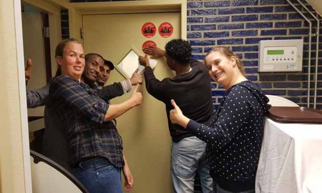 Vast en Verder jongens nachtopvang, ontvangt voor het derde jaar op rij de Verbetersticker!