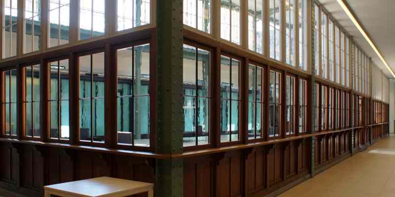 Drie hulploketten voor schulden in Escamp