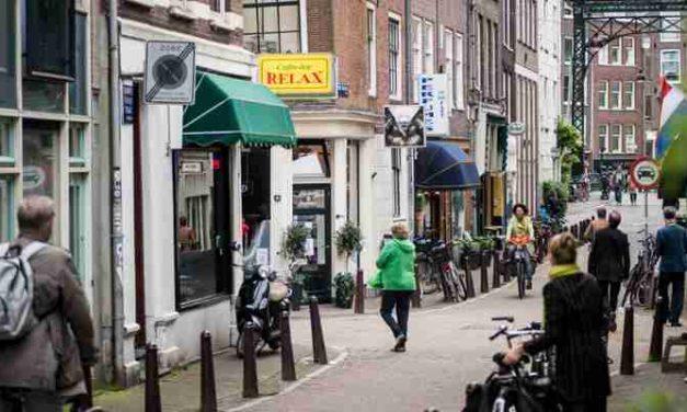 Gemeenteraad Amsterdam wil lokaal paspoort voor illegalen