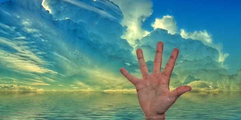 Mensen in de bijstand: eerst helpen met schulden, daarna pas met werk