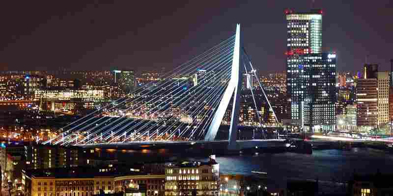 Rotterdam behandelt ongedocumenteerden strenger dan andere steden