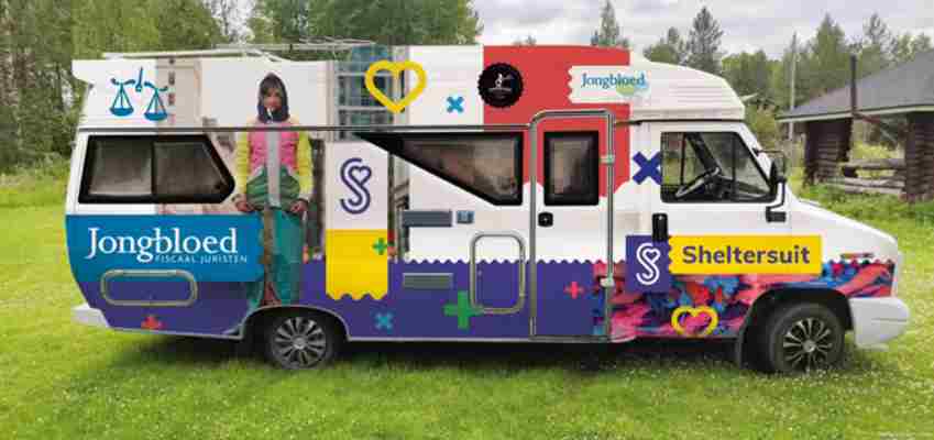 Stichting Sheltersuit gaat op tour door Europa: ‘Zo lang als het mogelijk is’