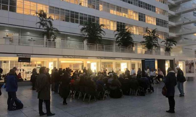 Foto’s opening expositie ‘Mensen zoals jij en ik’ 3 maart 2020 in het atrium van het stadhuis