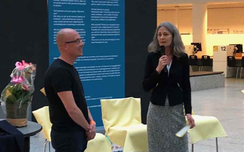 Foto’s opening expositie ‘Mensen zoals jij en ik’ 3 maart 2020 in het atrium van het stadhuis