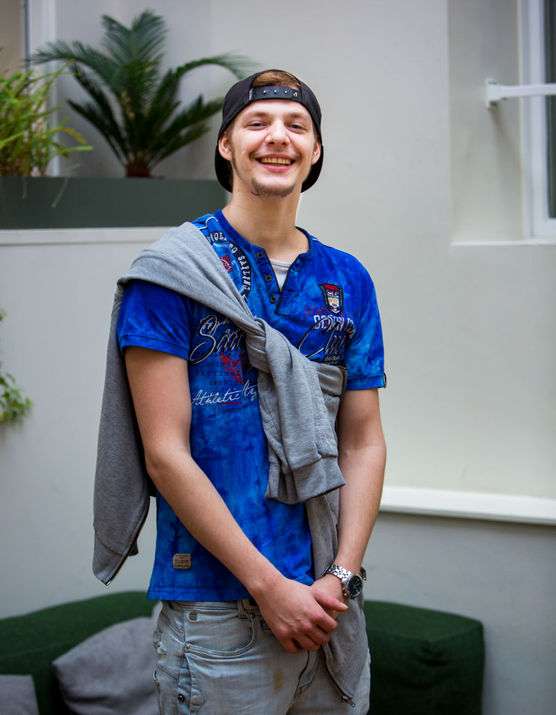 hr-John-stayok Daklozen Den Haag tijdens tweede corona golf verblijven in stayok hostel