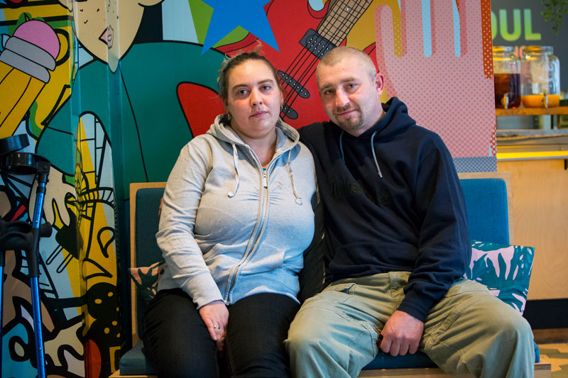 Het gezicht van de daklozen in Den Haag: Lukas en Carolina