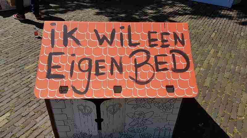 Niet veilig zijn in je eigen huis, dat is ook een soort dakloosheid. ‘Ik slaap soms in de auto omdat het thuis niet gaat’