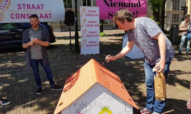 Straat Consulaat bepleit volkshuisvestelijke aanpak van dakloosheid