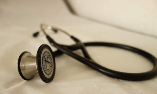 ‘Medische zorg voor daklozen moet beter’