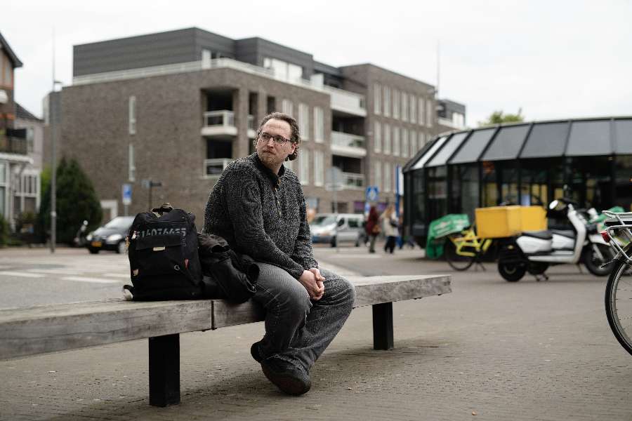 Wel een baan, maar geen huis: waarom het een probleem is dat we economische daklozen niet goed in beeld hebben