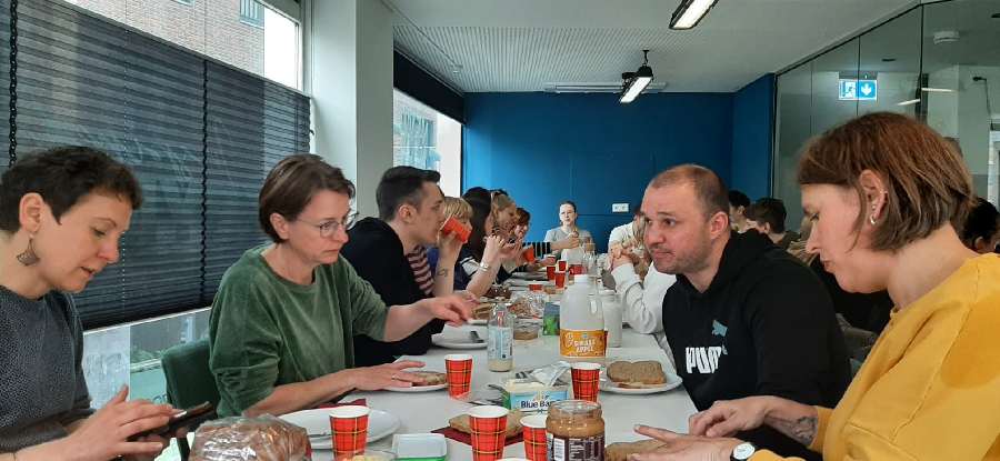 Stadstoer met studenten sociale studies