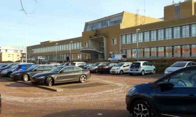 Nu nog lege gangen en kamers, straks een mega-opvang: binnenkijken in verlaten ziekenhuis