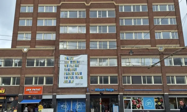 Het belastingkantoor bij Hollands Spoor