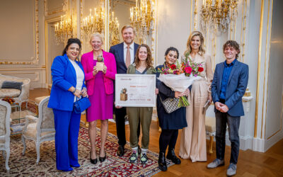 Koning bezoekt Appeltjes-winnaar Straat Consulaat